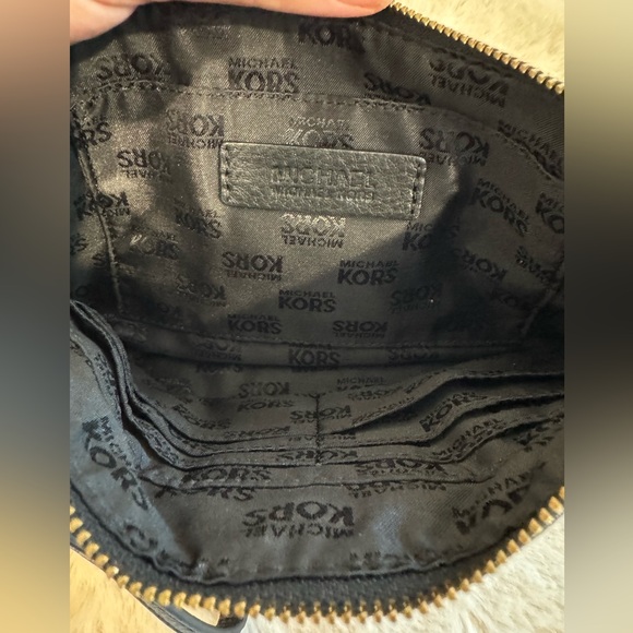 Michael Kora Wristlet - Picture 4 of 4
